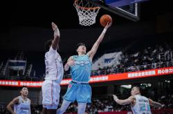 开云体育下载-山东男篮全队发威，豪取六连胜