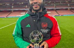 开云体育官网-阿森纳攻击力爆发，轻松战胜对手