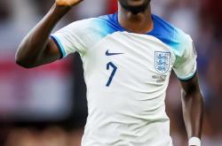 开云体育官网-英格兰队对阵冰岛，欧洲杯强赛中的强强对话