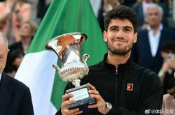 开云体育在线-关于ATP总决赛险胜美网，阿尔卡拉斯惊艳四座的信息