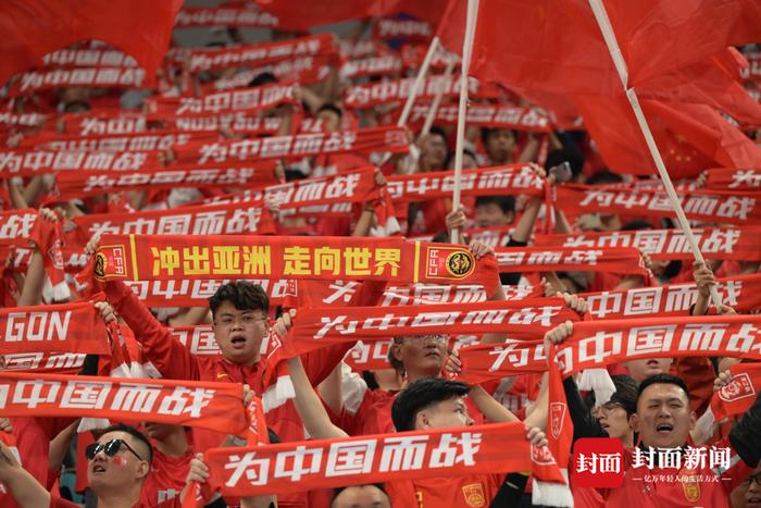 精彩赛事引爆热情，球迷狂欢