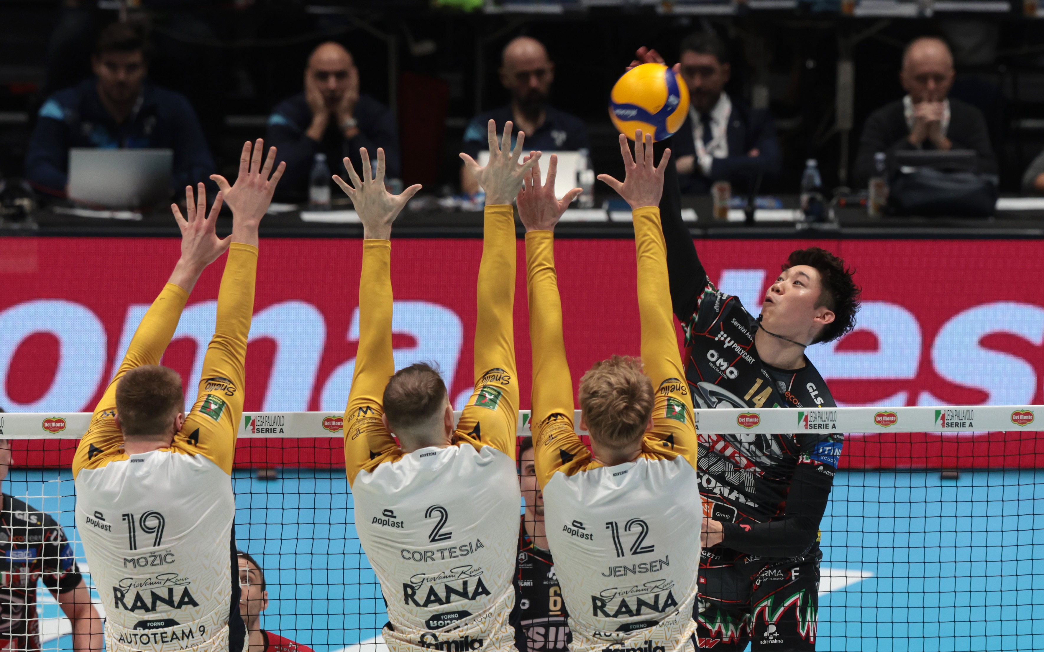 意大利队表现出色,成功晋级最终决赛 意大利队表现出色,成功晋级最终决赛