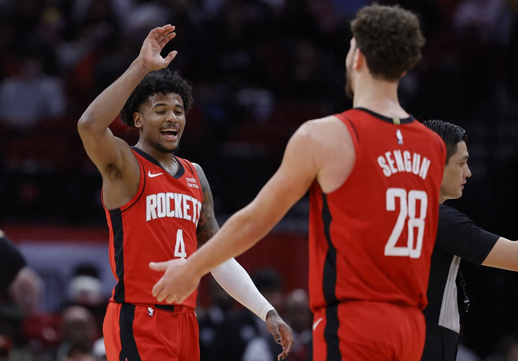 灰熊客场憾负公牛,结束三连胜 灰熊客场憾负公牛,结束三连胜